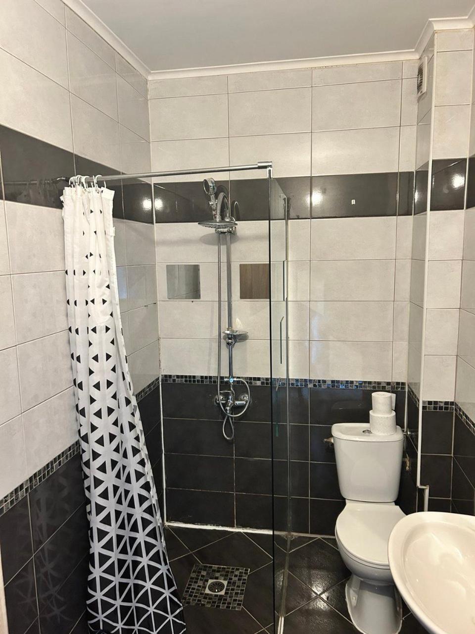 Appartement Charmant Tres Proche Centre-Ville, Parking Gratuits, Mulhouse Centre Luaran gambar
